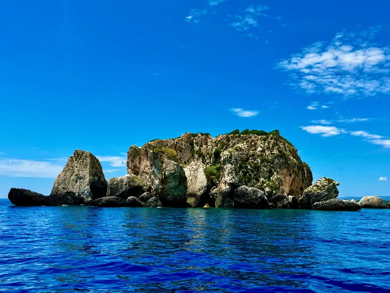 Zeus Islet